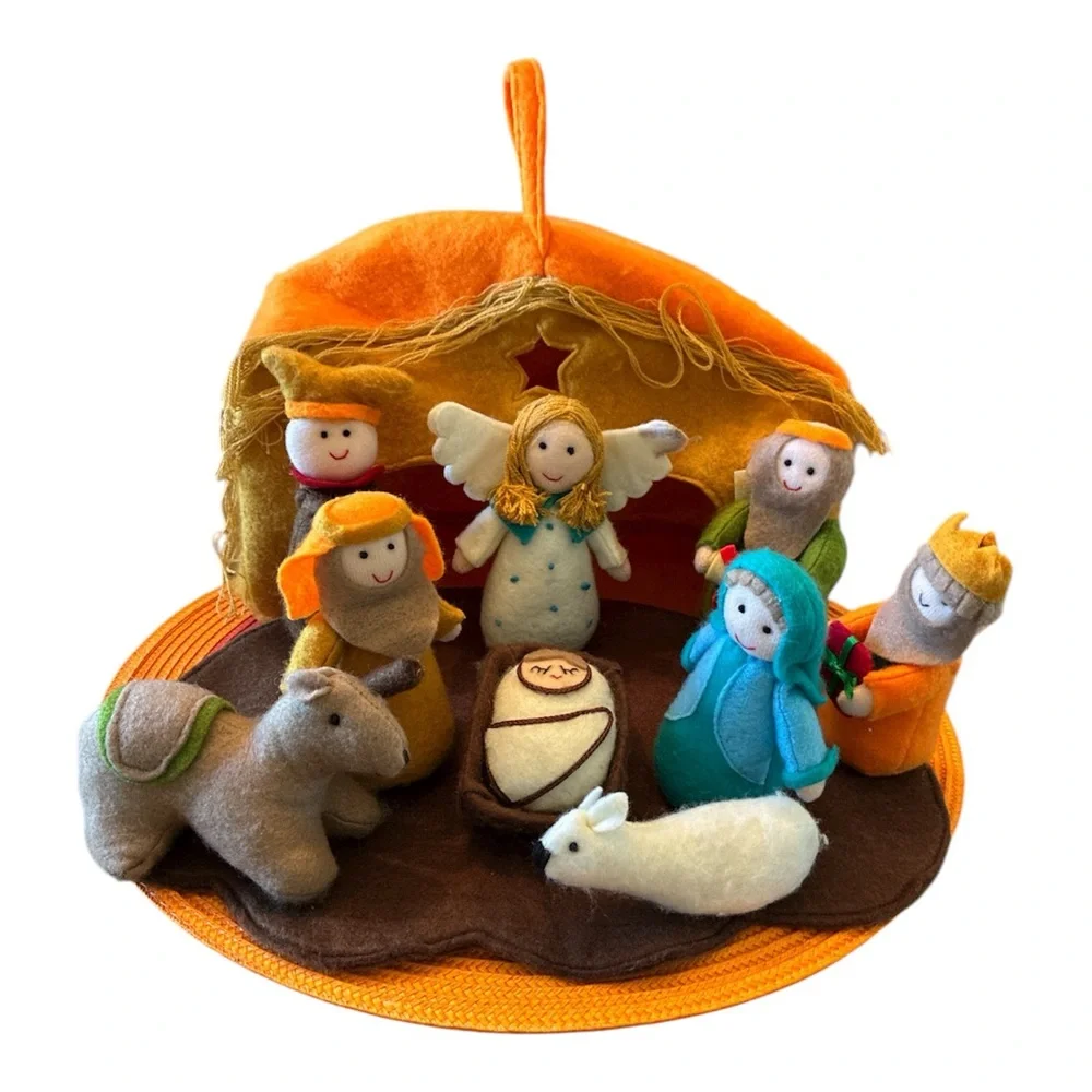 Martha Stewart Christmas Nativity Set Felt Holiday Decor Retired Nine Pieces